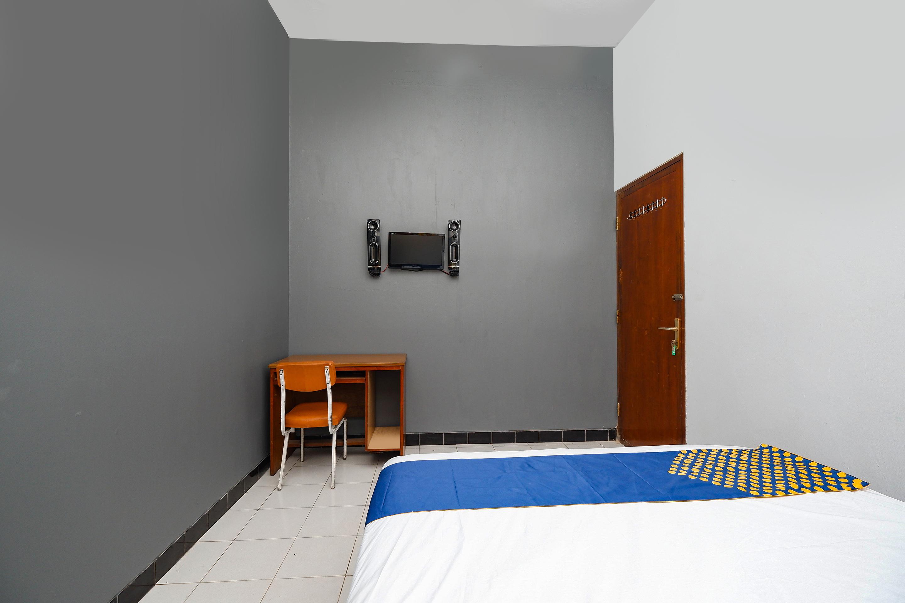 Oyo 2240 Simpang Tujuh Residence Kudus Exterior foto